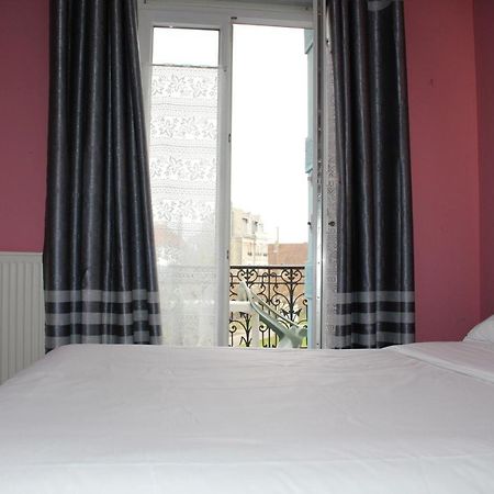 Le Voltaire Hotel Berck Bagian luar foto