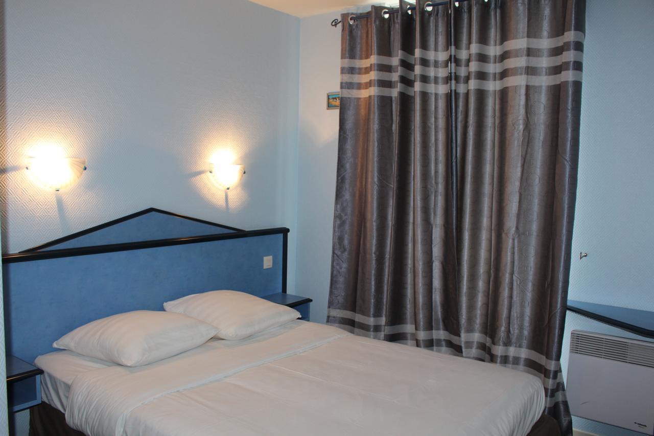Le Voltaire Hotel Berck Bagian luar foto