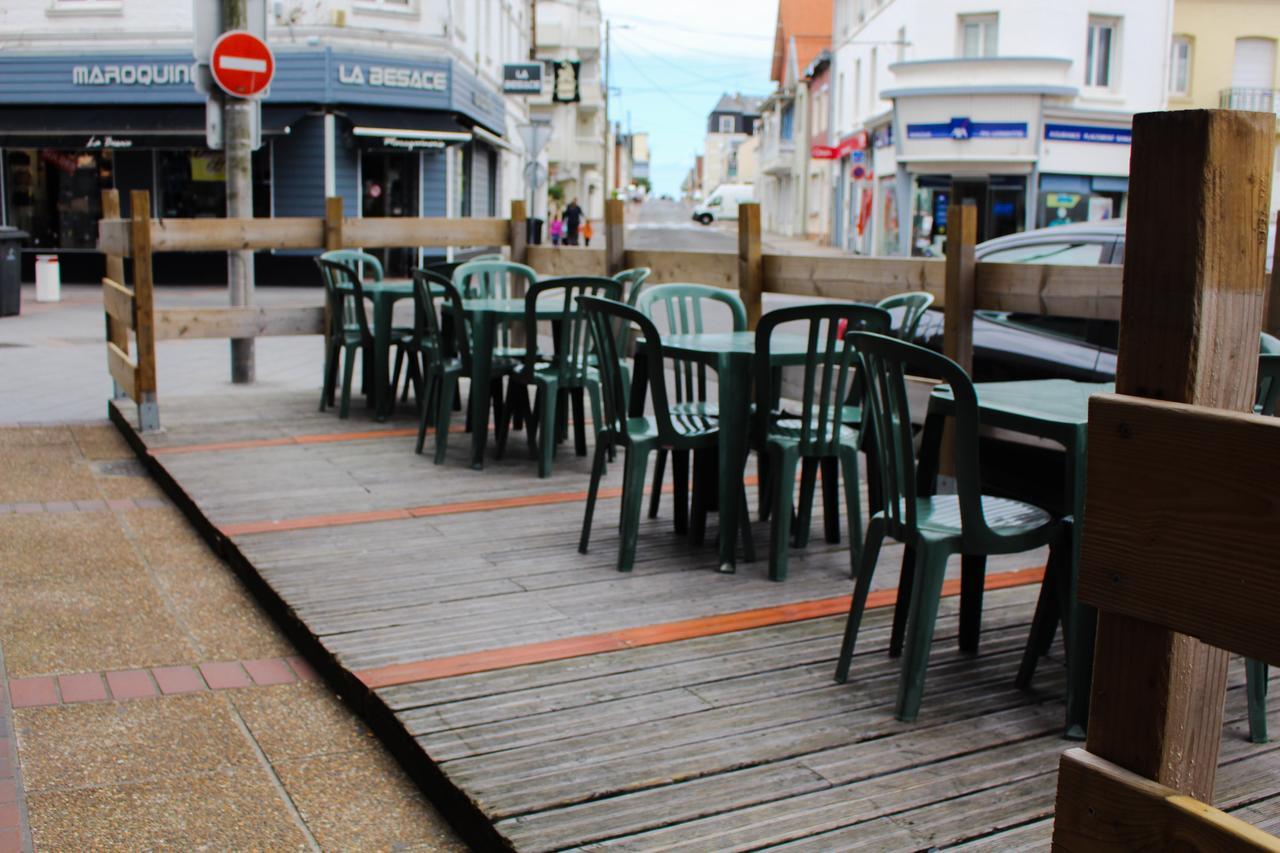 Le Voltaire Hotel Berck Bagian luar foto