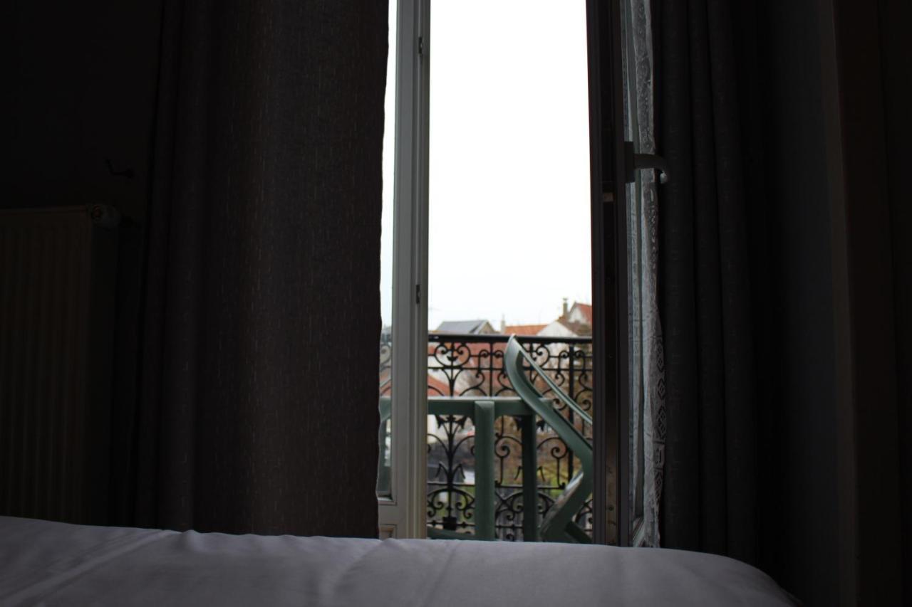 Le Voltaire Hotel Berck Bagian luar foto